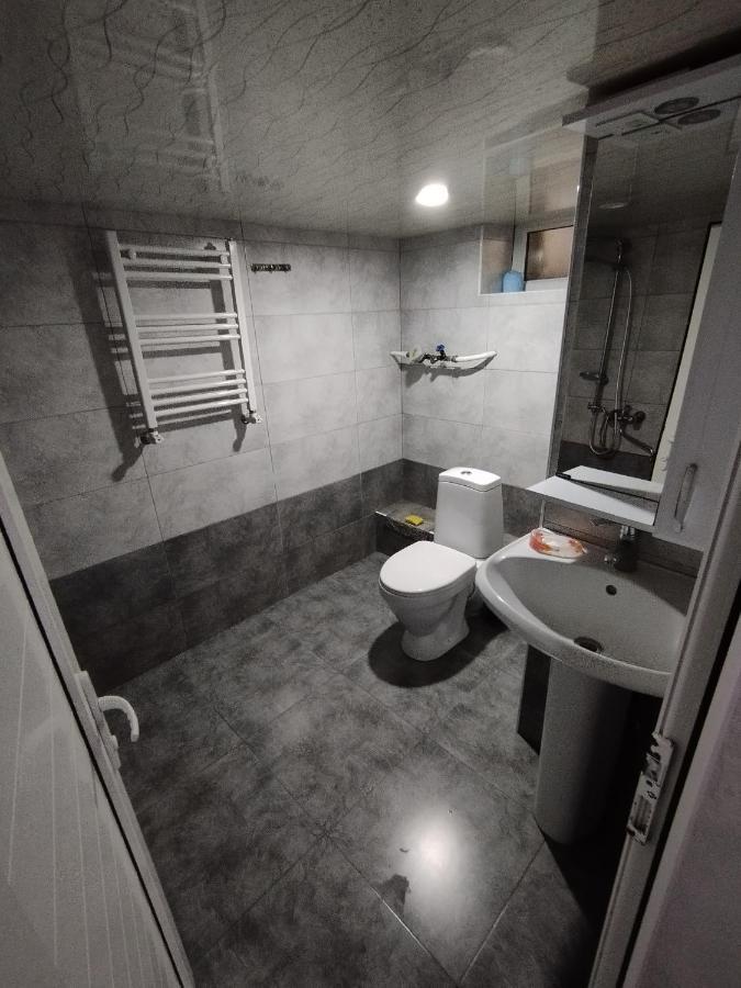 Wooden_Room_Hostel Yerevan Ngoại thất bức ảnh