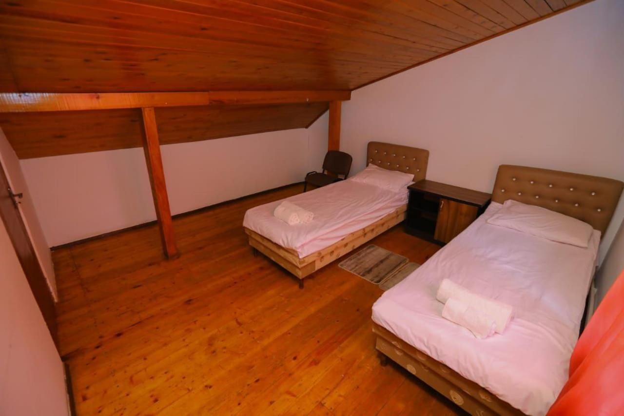 Wooden_Room_Hostel Yerevan Ngoại thất bức ảnh